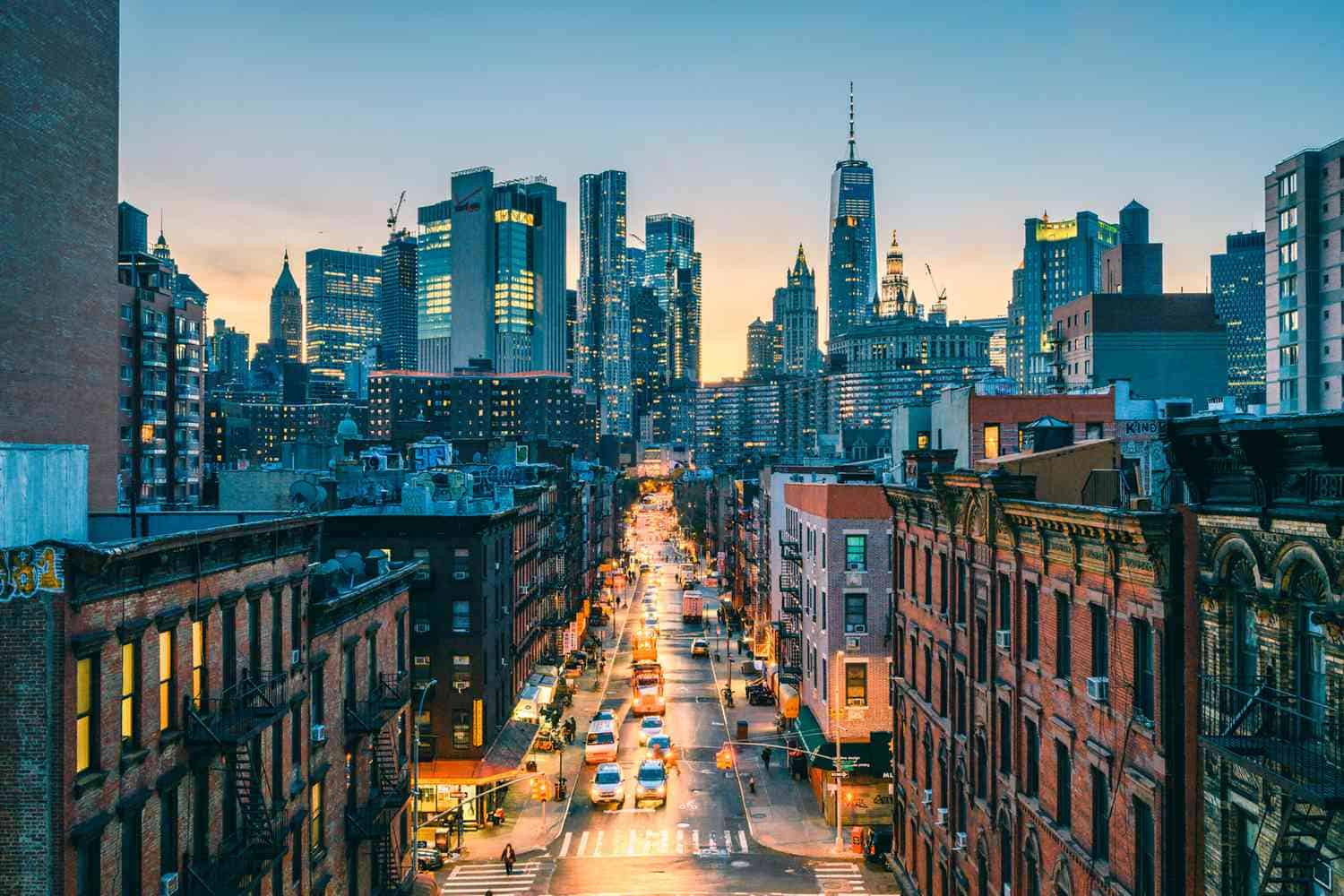 Weighing Up the Benefits and Drawbacks of Urban Living: A Comprehensive Look at the Pros and Cons of City Life