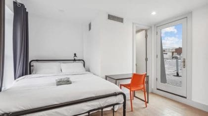Habitación privada + baño + terraza